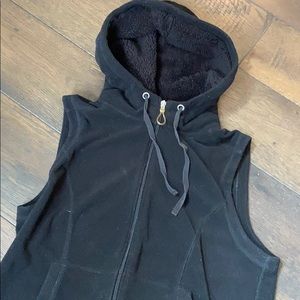 GapBody Fleece sleeveless hoodie